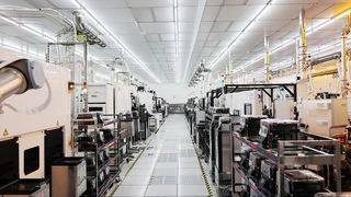 半导体与AI深度融合 新能源赛道爆发式增长