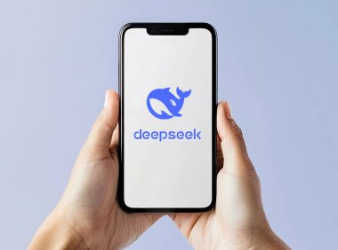 消息称 DeepSeek 正开发更先进模型：具备 AI 智能体能力，剑指年底发布