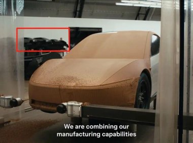 马斯克发布终极 AI 计划：人形机器人是主力