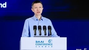 低碳万亿模型与多模态AI技术演进，迈向通用智能