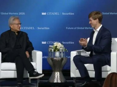 黄仁勋谈英伟达退出中国市场与AI未来发展趋势