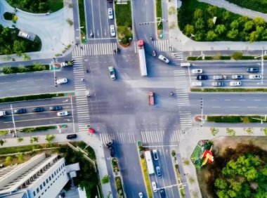 AI红绿灯在雄安新区正式上岗，智能交通管理提升出行效率