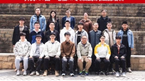 中国电信开源12B参数星辰大模型 性能提升30%推动AI产业高质量发展