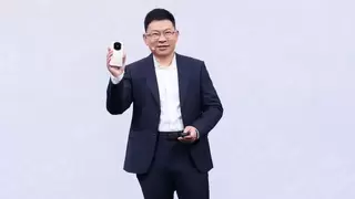 华为Mate X7折叠屏旗舰发布 时空之门设计引领科技美学新潮流