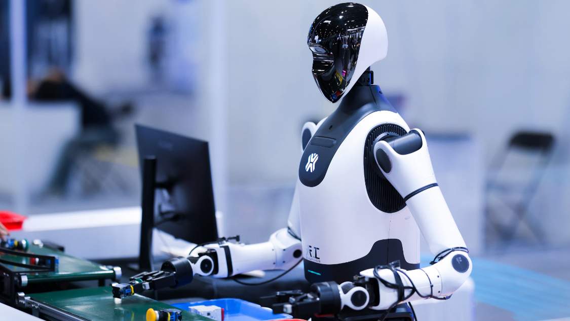 国家发改委：要注意防范重复度高的人形机器人产品“扎堆”上市