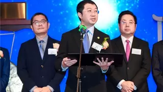 文远知行双重上市成港股Robotaxi第一股，自动驾驶商业化加速推进