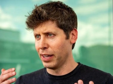 OpenAI 官宣将与富士康合作，加码 AI 数据中心硬件制造