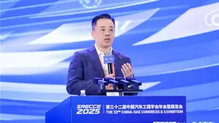 智能驾驶产业迎来十倍速发展拐点，软硬协同破解城区NOA普及难题