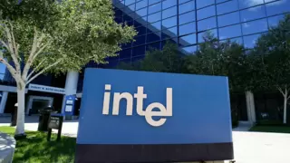 英特尔Q3财报超预期实现盈利 AI需求助力数据中心业务复苏
