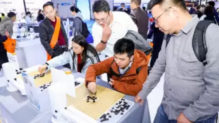 科大讯飞亮相教育装备展 AI大模型赋能智慧教育创新实践