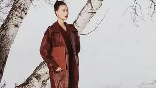 华为MateBook Fold非凡大师瑞红配色发布，东方美学与科技融合新标杆